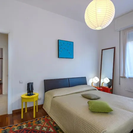 Appartamento Guesthost - Trieste 153 Cozy Balcony Pesaro