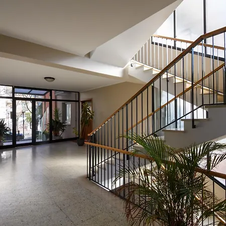 Guesthost - Trieste 153 Cozy Balcony Апартаменты *
