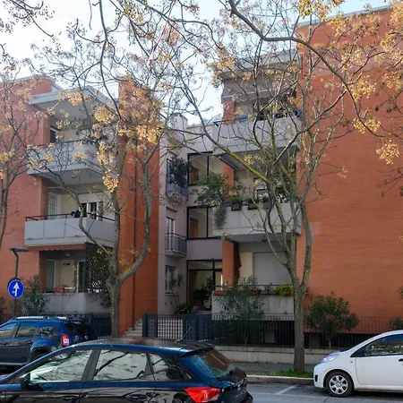 Daire Guesthost - Trieste 153 Cozy Balcony *