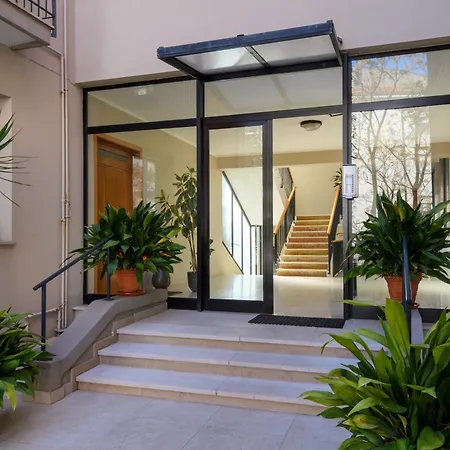 Guesthost - Trieste 153 Cozy Balcony *