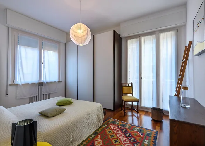 Guesthost - Trieste 153 Cozy Balcony Daire Pesaro