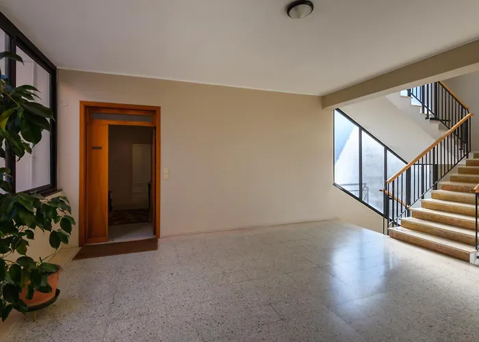 Guesthost - Trieste 153 Cozy Balcony Daire Pesaro