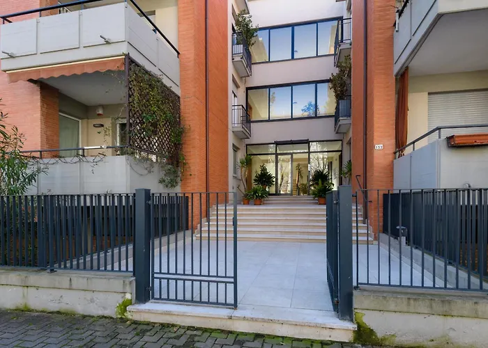 Guesthost - Trieste 153 Cozy Balcony Pesaro